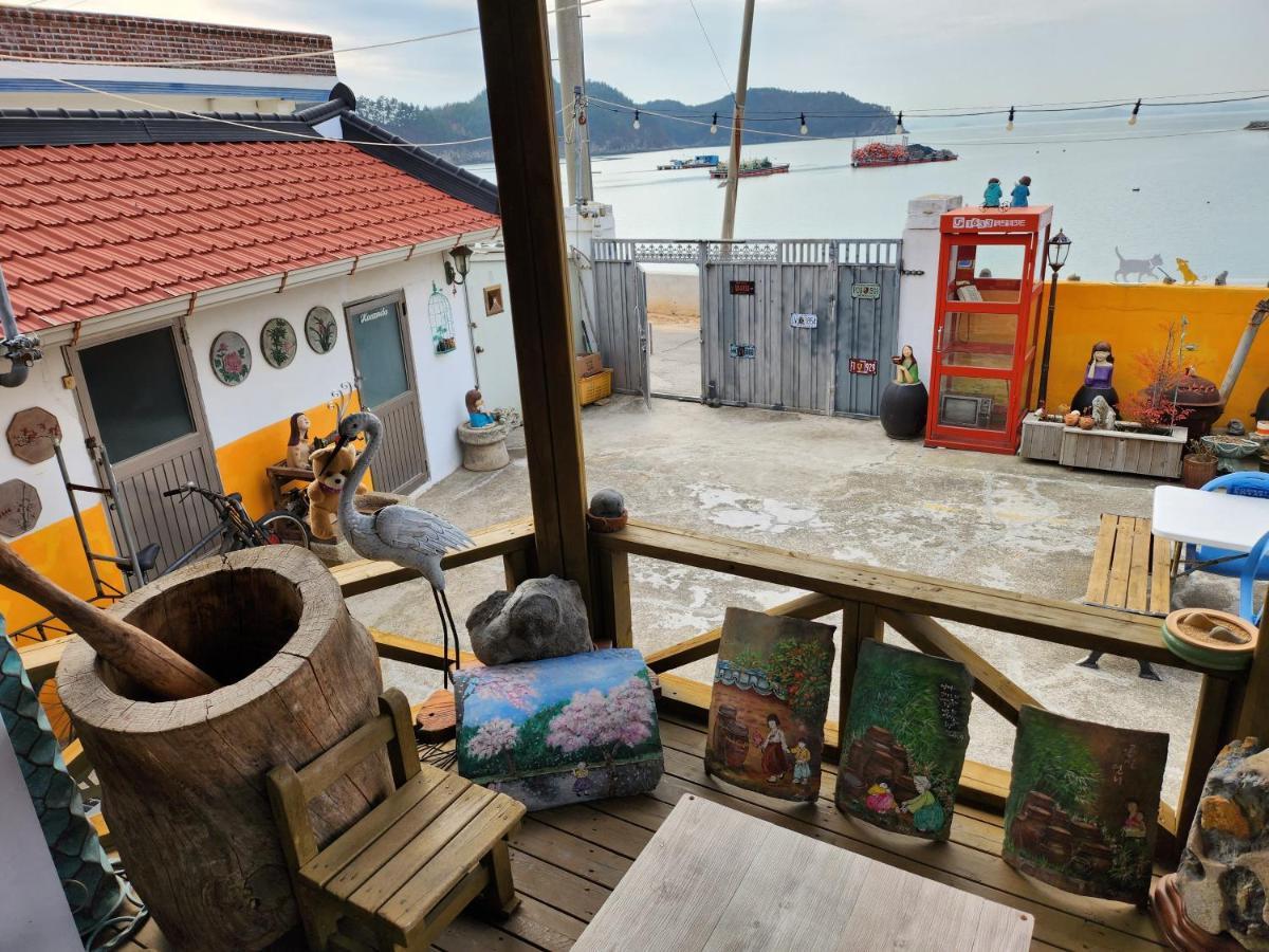 Villa Uwha Minbak Yeosu Exterior foto